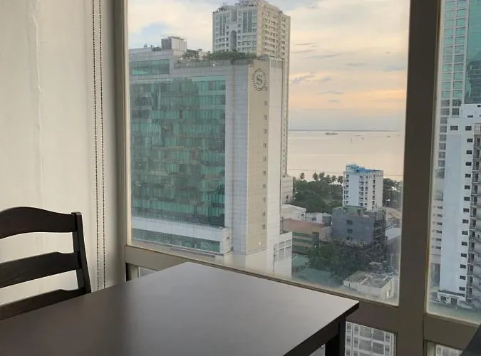 Apartment 1 Bedroom With Balcony, Fully Furnished Overlooking Bay At Birch Tower, Malate, *